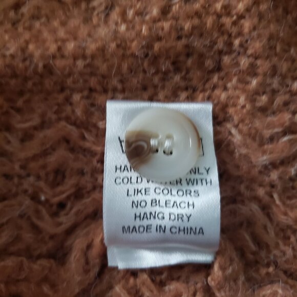 Dress Forum Los Angeles Cable Knit Cardigan Size S Button Up Light Demure SOFT - Picture 5 of 8